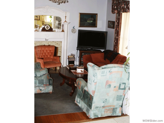 Lounge Area With TV & DVD